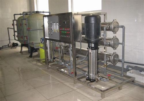 反滲透設(shè)備 反滲透設(shè)備