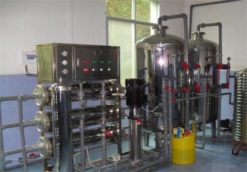 食品廠反滲透水處理設(shè)備圖 食品廠反滲透水處理設(shè)備圖