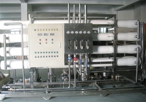 反滲透設(shè)備 反滲透設(shè)備