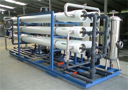 反滲透設(shè)備 反滲透設(shè)備