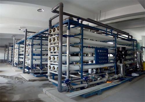 工業(yè)反滲透設(shè)備 工業(yè)反滲透設(shè)備