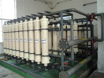 反滲透純水設(shè)備 反滲透純水設(shè)備