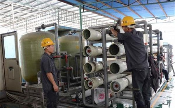 工業反滲透水處理設備 工業反滲透水處理設備