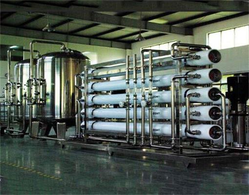 大型反滲透純水設(shè)備 大型反滲透純水設(shè)備