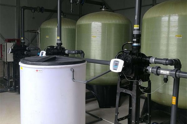 全自動工業軟化水設備 全自動工業軟化水設備