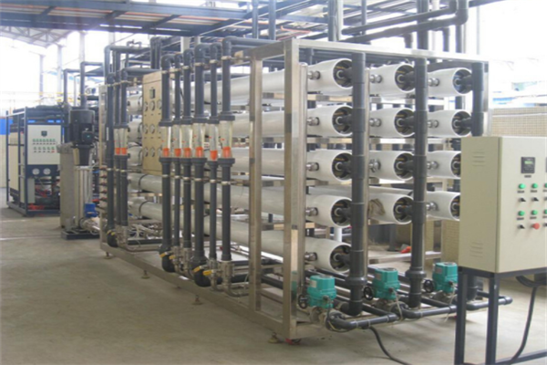 全自動大型純水設(shè)備 全自動大型純水設(shè)備