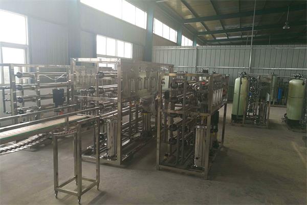 尋找工業純水設備廠家的時候,要注意些什么? 尋找工業純水設備廠家的時候,要注意些什么?