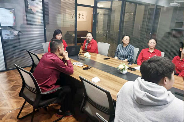 君浩環(huán)保集團(tuán)&mdash;&mdash;感恩有你，在一起，向未來(lái)