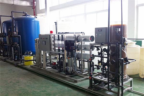 除鹽水反滲透水設(shè)備