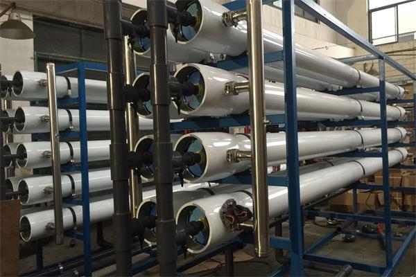 湖北工業反滲透水處理成套設備供應廠家 湖北工業反滲透水處理成套設備供應廠家