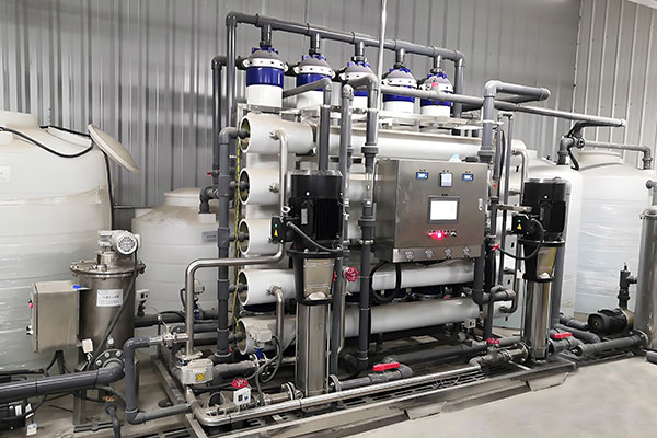 二級反滲透水處理設(shè)備,工業(yè)用水的優(yōu)質(zhì)之選 二級反滲透水處理設(shè)備,工業(yè)用水的優(yōu)質(zhì)之選