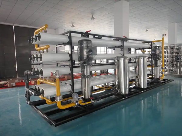 西安反滲透水處理設(shè)備廠家:助力工業(yè)用水煥新升級 西安反滲透水處理設(shè)備廠家:助力工業(yè)用水煥新升級