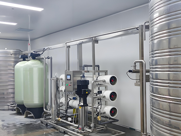 反滲透凈水設(shè)備價(jià)格解析:企業(yè)如何精準(zhǔn)控制成本? 反滲透凈水設(shè)備價(jià)格解析:企業(yè)如何精準(zhǔn)控制成本?