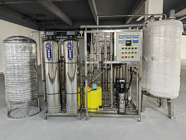 西安反滲透水處理設備廠家:守護水源的“西安裝備軍” 西安反滲透水處理設備廠家:守護水源的“西安裝備軍”