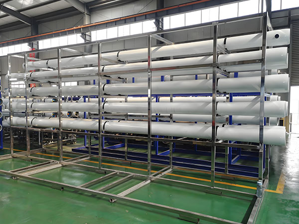 驚!工業(yè)反滲透水處理設(shè)備生產(chǎn)廠家大揭秘! 驚!工業(yè)反滲透水處理設(shè)備生產(chǎn)廠家大揭秘!