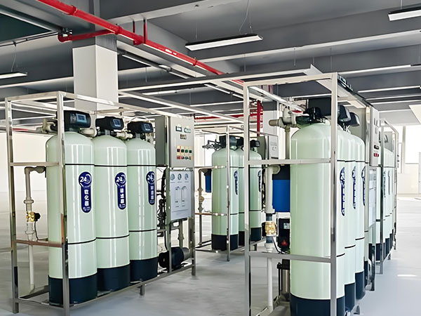 反滲透純水處理設(shè)備哪家專業(yè)?看這幾點(diǎn)就夠了 反滲透純水處理設(shè)備哪家專業(yè)?看這幾點(diǎn)就夠了