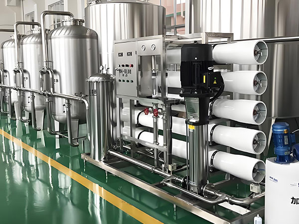 專業(yè)反滲透水處理設(shè)備生產(chǎn)廠家的核心價(jià)值 專業(yè)反滲透水處理設(shè)備生產(chǎn)廠家的核心價(jià)值