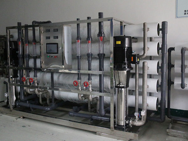 工業ro反滲透設備怎么選？適配多行業的高效水處理方案