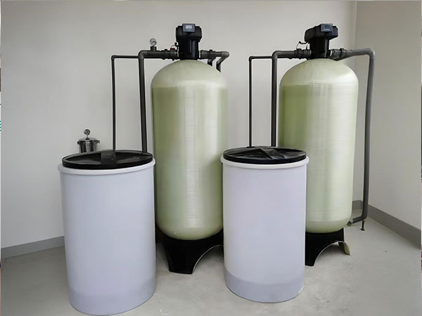 如何預防意外停機？專業軟化水設備生產廠家的服務支持是關鍵