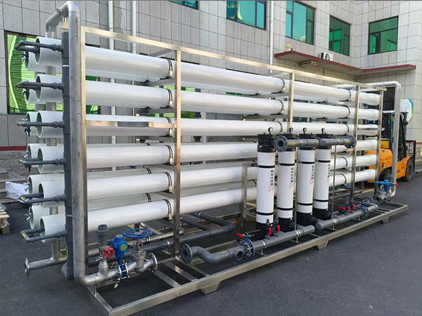 新能源純水設(shè)備工作原理是什么？?