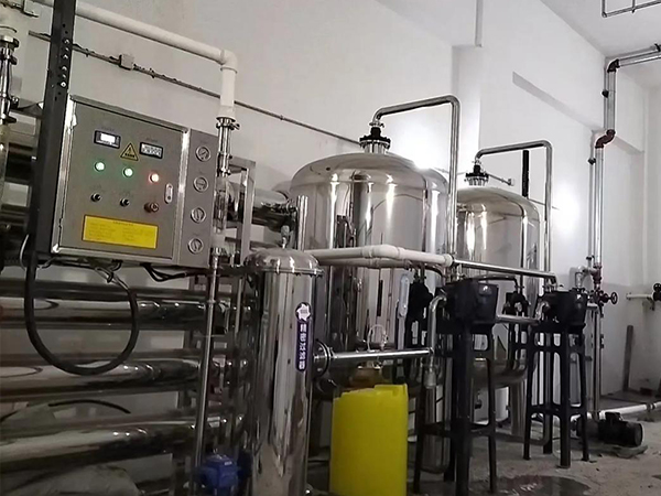 半導體芯片反滲透設備與普通反滲透設備有區別嗎？